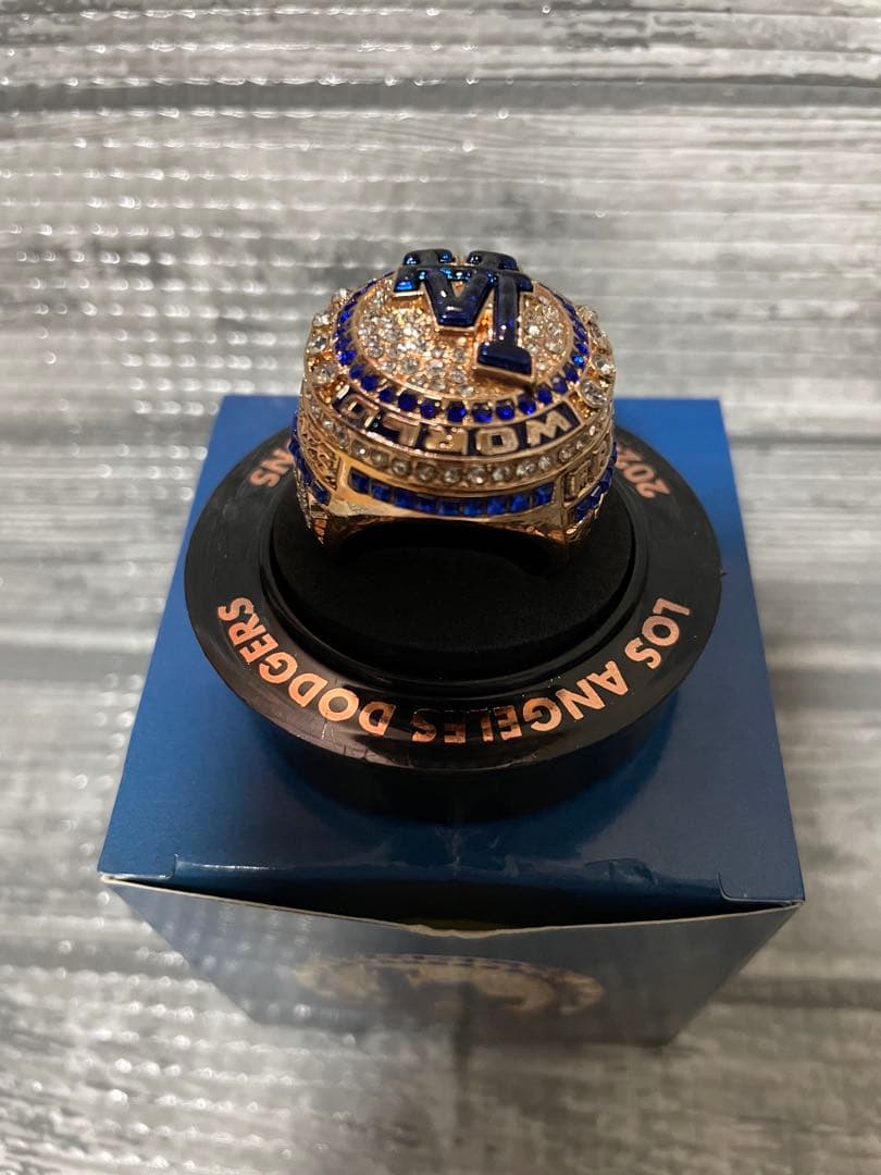 Freddie Freeman 2024ワールドチャンピオン レプリカリング - メルカリ