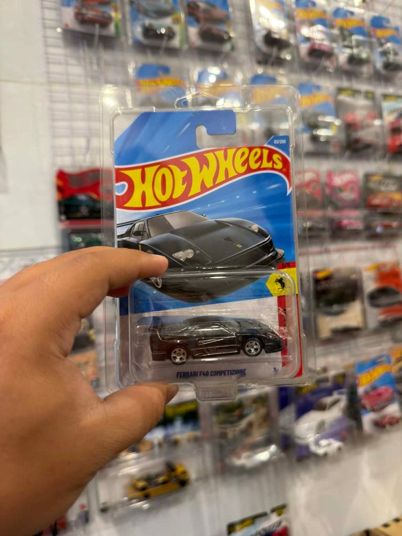 チ*カ様 ホットウィール フェラーリ・F40 スーパートレジャーハント