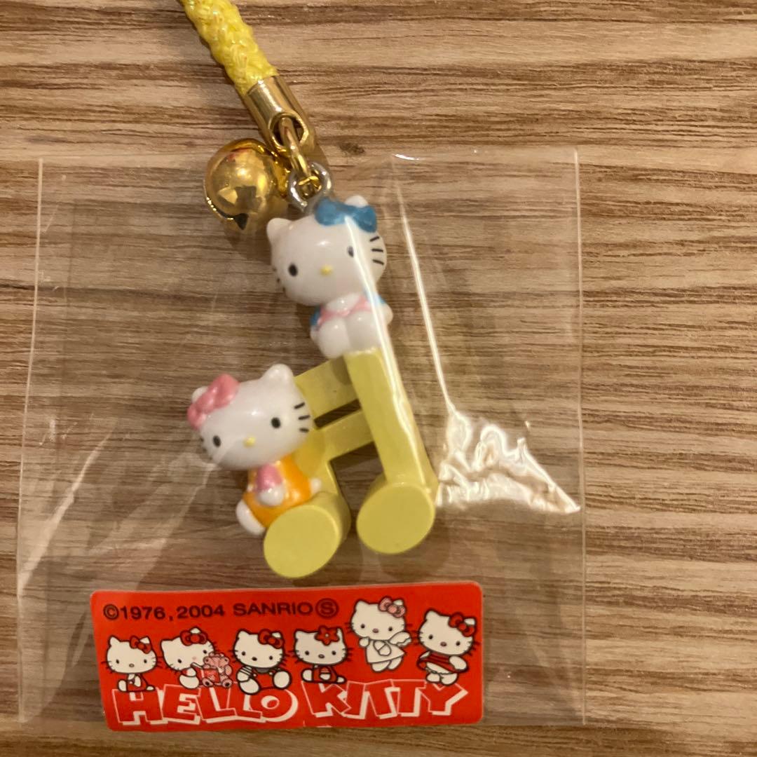 【2004年製】レア　ハローキティ ストラップ 根付け　　3種セット