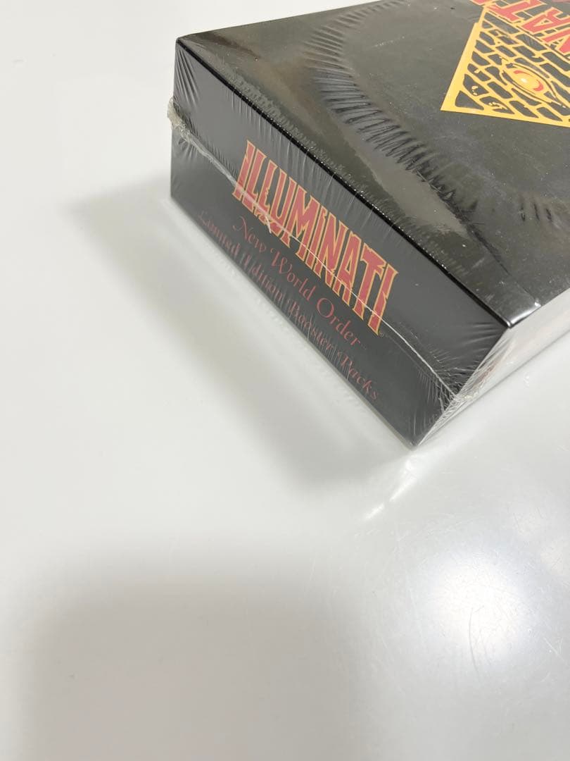イルミナティカード《ブースターパック未開封BOX》フリーメイソン初版絶版36P