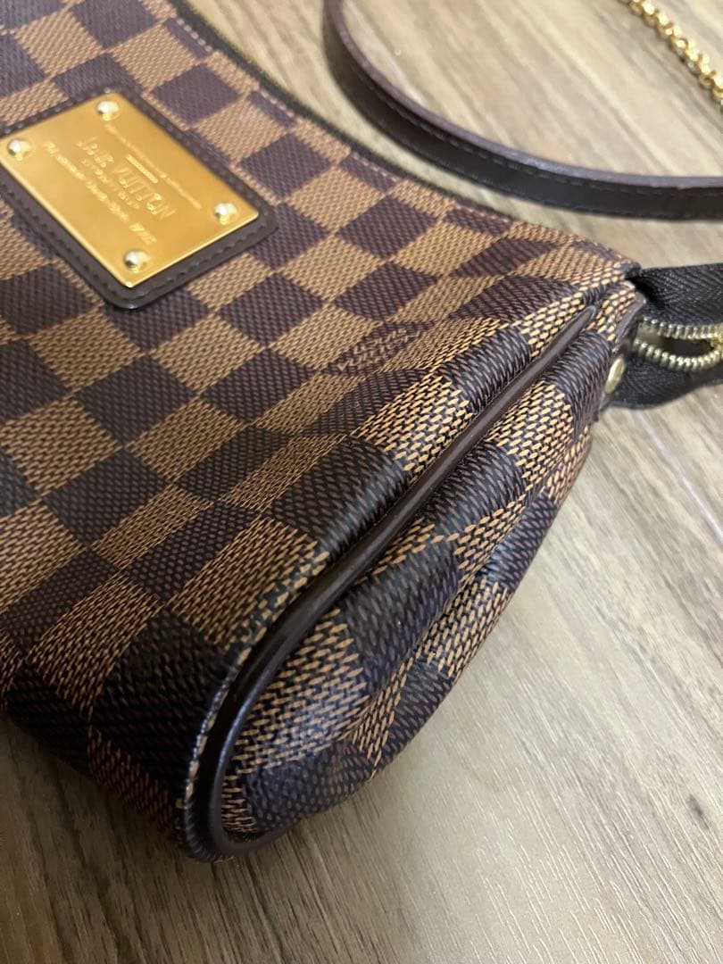 ルイ・ヴィトンのダミエ・エベヌ エヴァ ショルダーバッグ