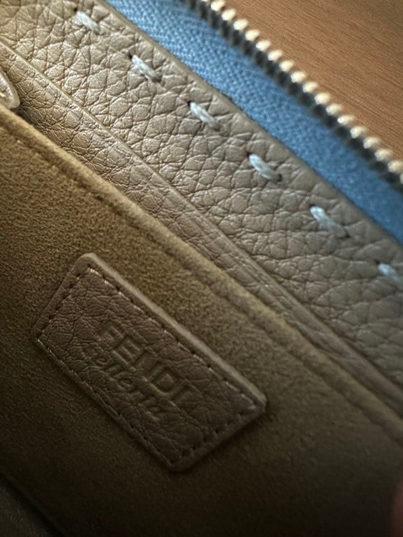 FENDI フェンディ レザー ケース ブルー系