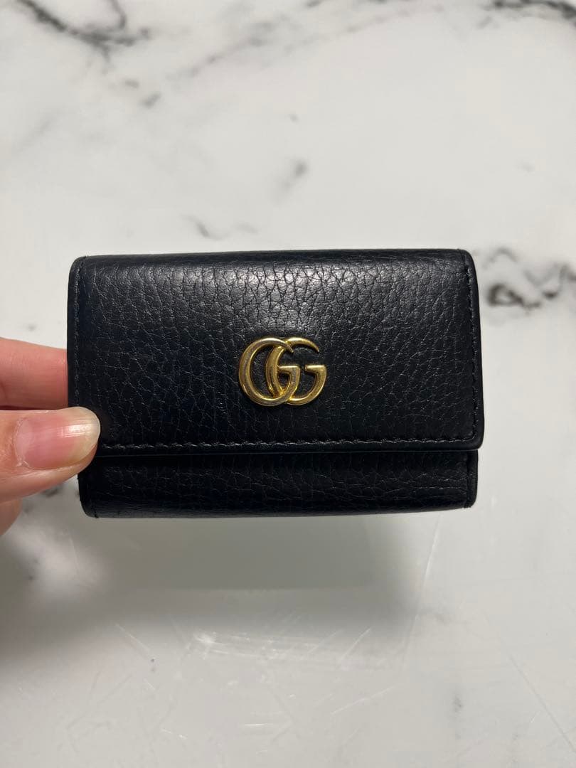 Gucci ブラック レザー キーケース - メルカリ