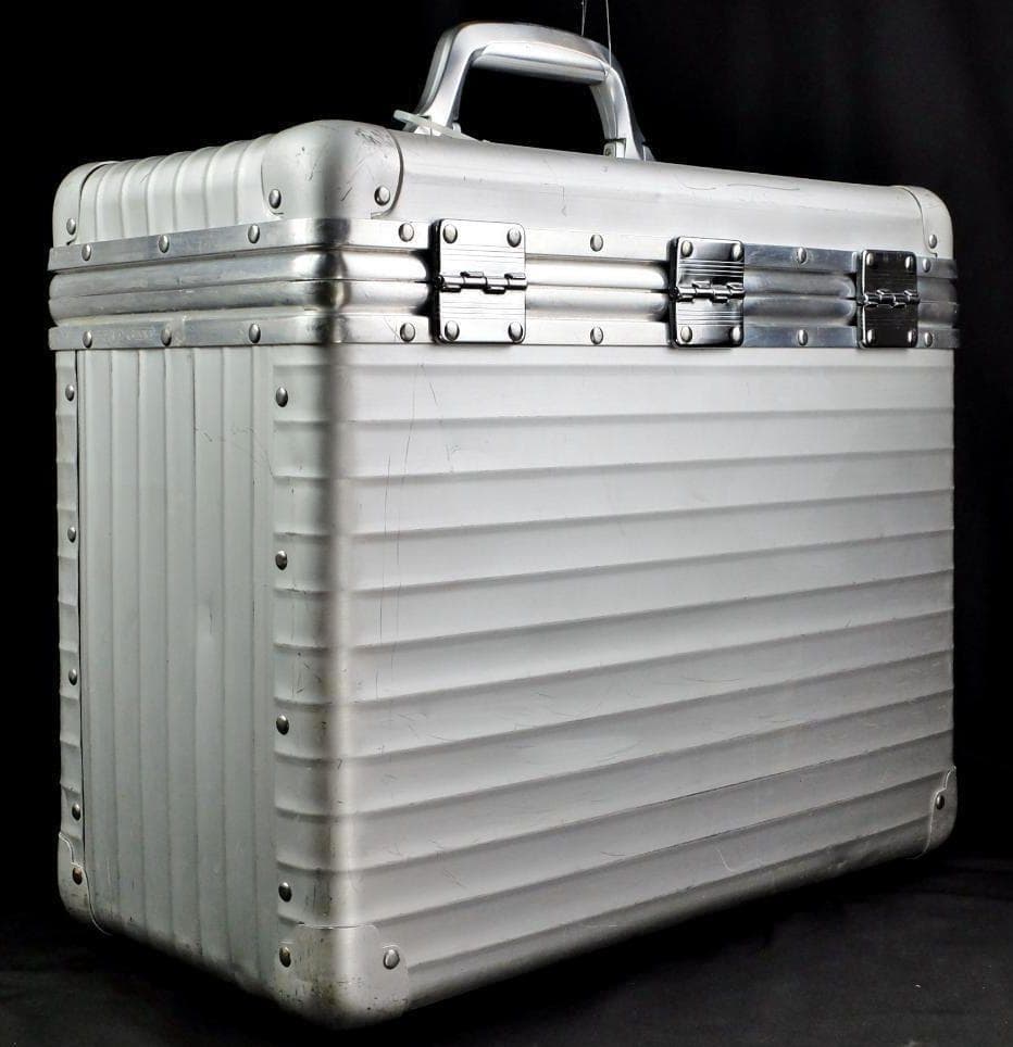 リモワ TOPAS 廃盤『パイロットケース』アルミ（XL）38L（1420