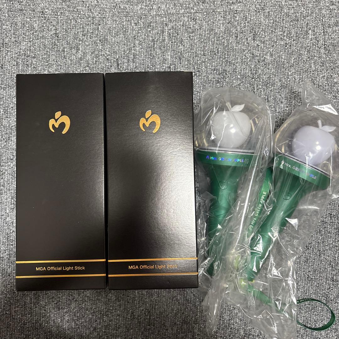 MGA Official Light Stick 2本