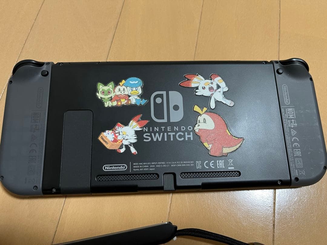 Nintendo Switch 本体、ケーブル