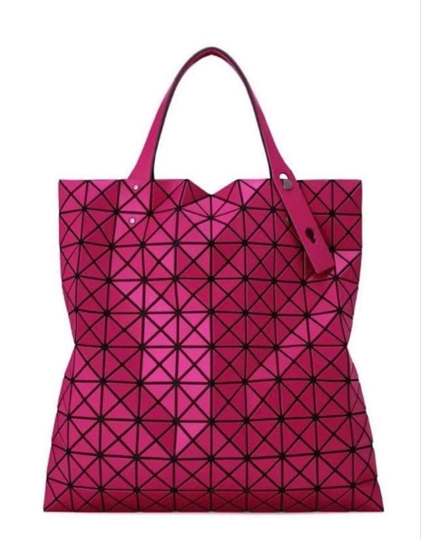 ISSEY MIYAKEバオバオ 2024発売 完売ピンク