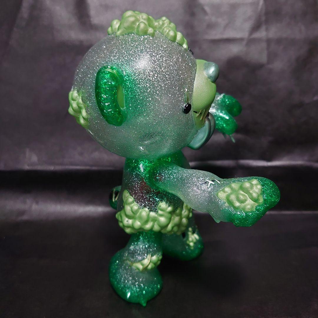 Art Studio 「SHOT!」ゾンベアー ソフビ ソーダ メロン ver.