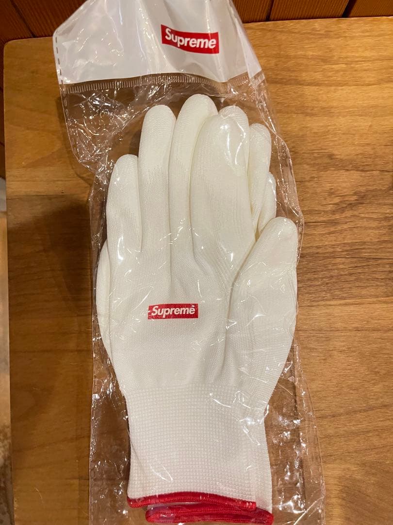 supreme 小物とノベルティ　８点セットで！