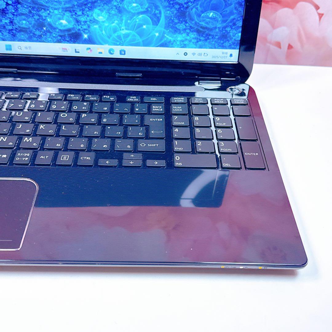 新品SSD✨windows11 カメラ ノートパソコン✨オフィス 薄型 ブラック