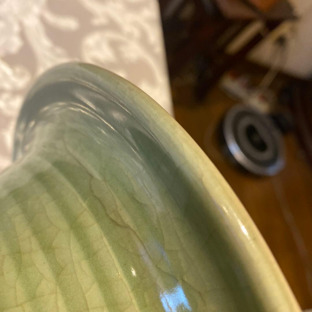 専用 中国古玩 陰刻草花文青磁花瓶