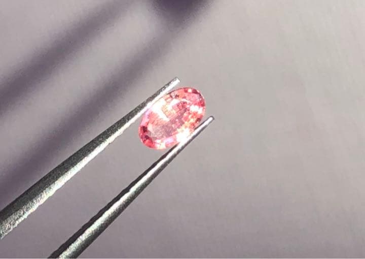 パパラチアサファイア ルース (ノーヒート、ノートリートメントの記載あり)