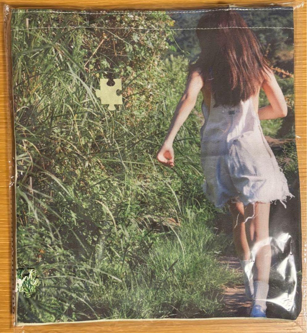 JENNIE 写真展 トートバッグ グリーン ジェニ BLACKPINK - メルカリ