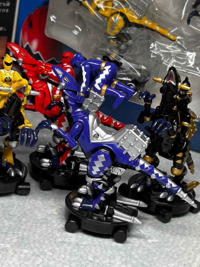 キャラウィールアルティメットエディション爆竜戦隊アバレンジャー8体セット