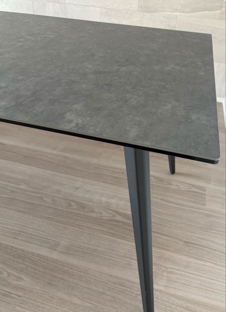 TARNY ダルトン セラミック ダイニングテーブル 定価140,800円