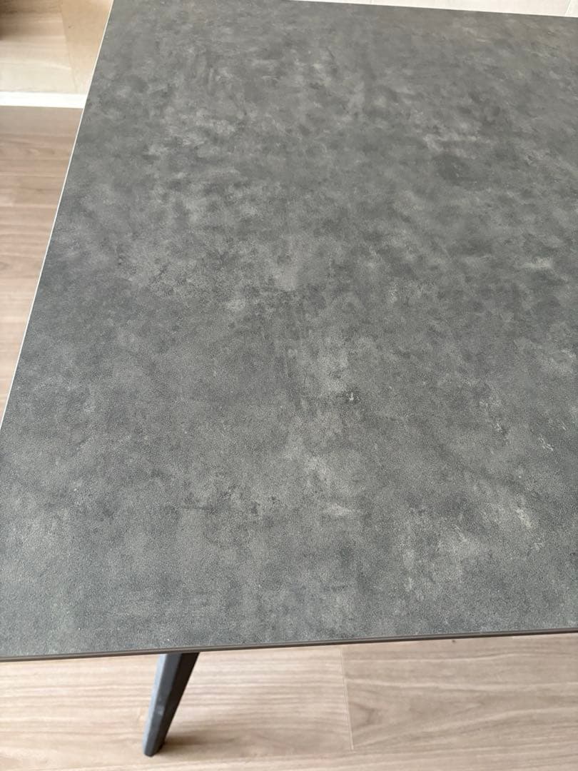 TARNY ダルトン セラミック ダイニングテーブル 定価140,800円