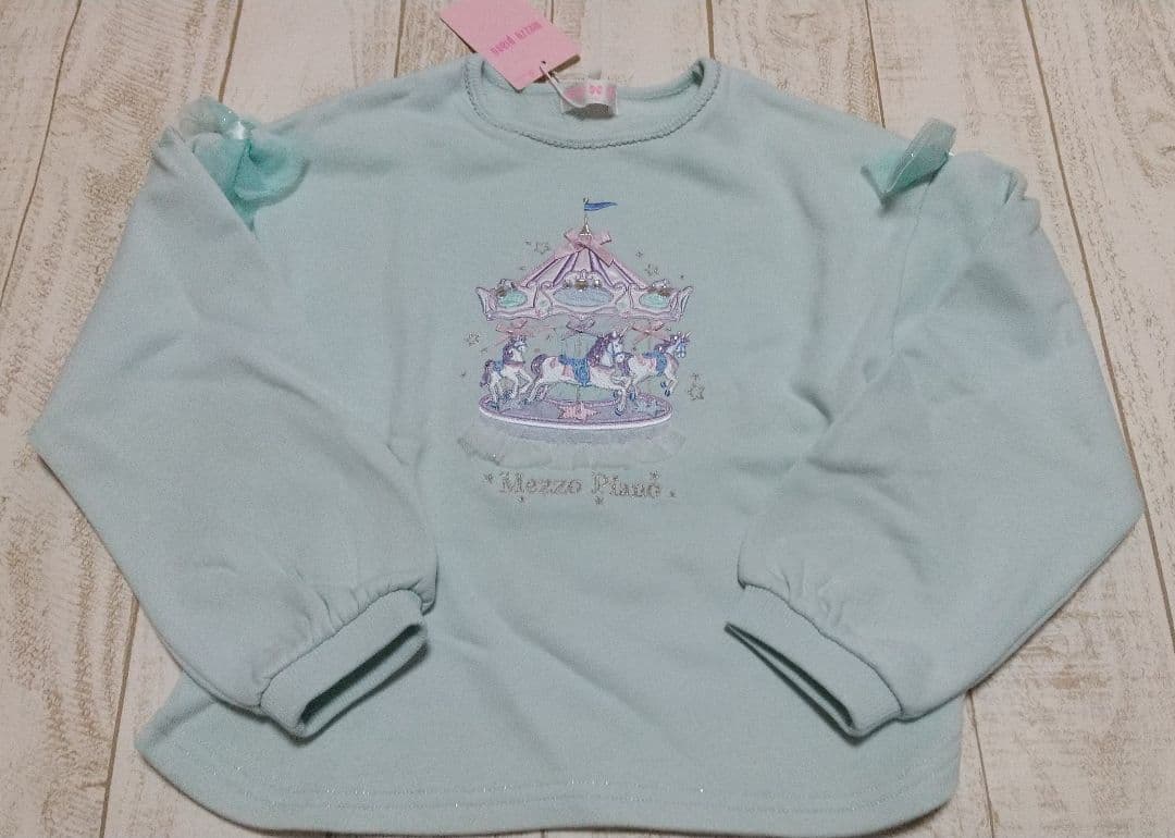 《新品タグ付き》メゾピアノ メリーゴーランド　トレーナー　130