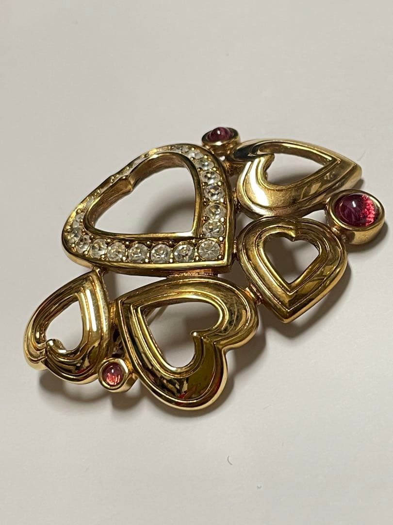 Christian Diorディオール ハート ブローチ ❤︎ - メルカリ