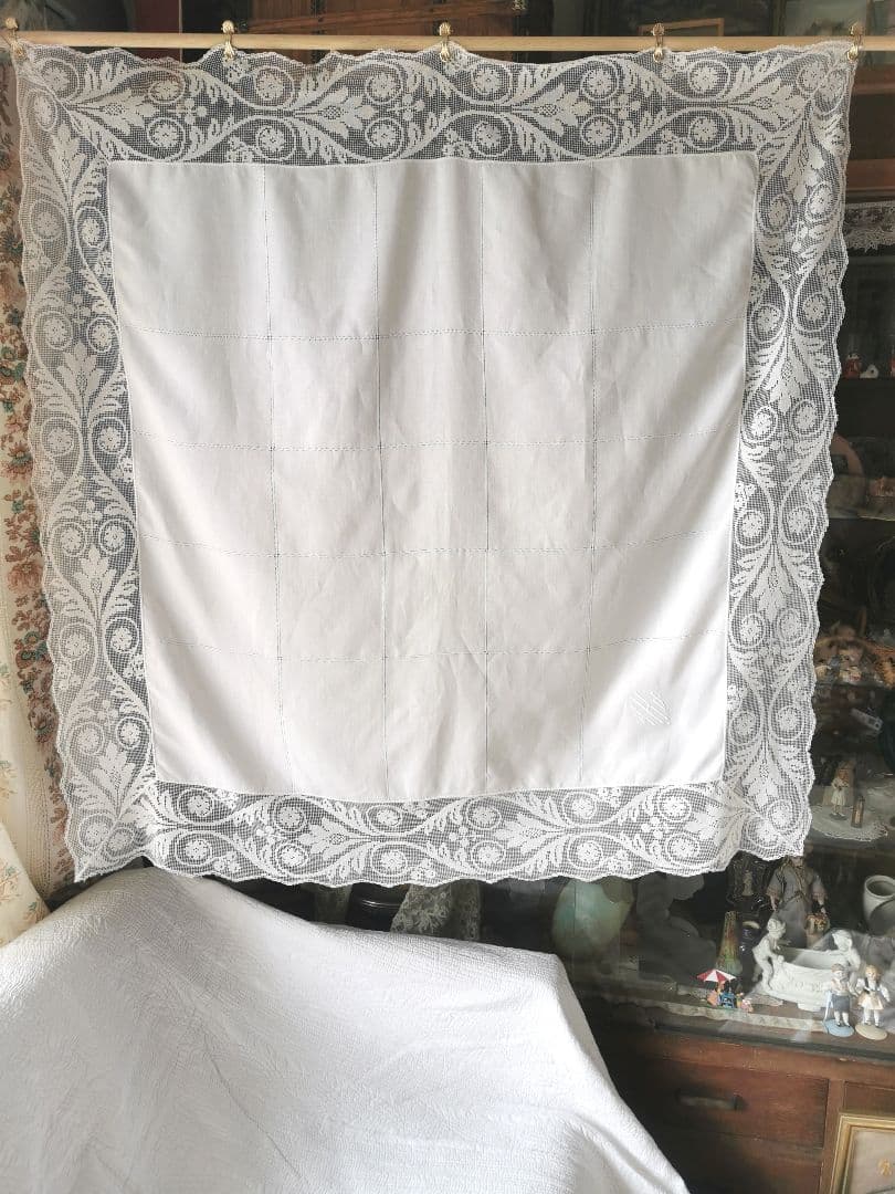 アンティーク 滑らかな細番手リネン フィレレース＆格子ドローンワーク 刺繍クロス アンティーク 滑らかな細番手リネン フィレレース＆格子ドローンワーク