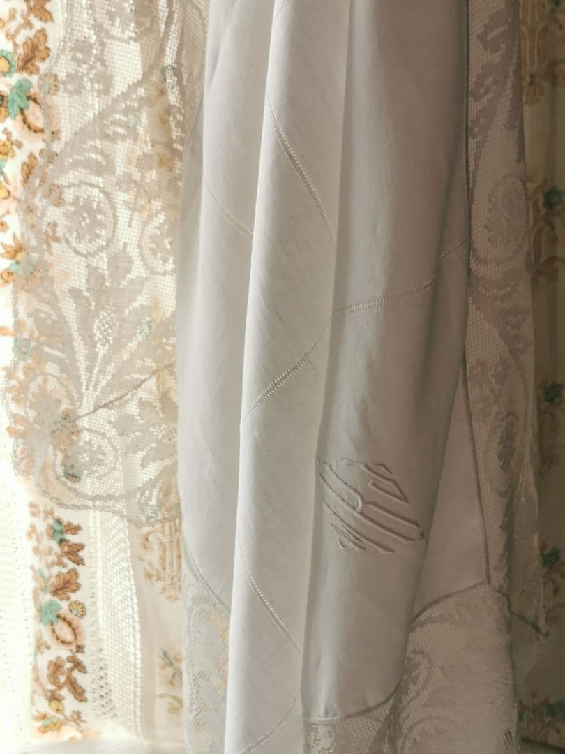 アンティーク 滑らかな細番手リネン フィレレース＆格子ドローンワーク