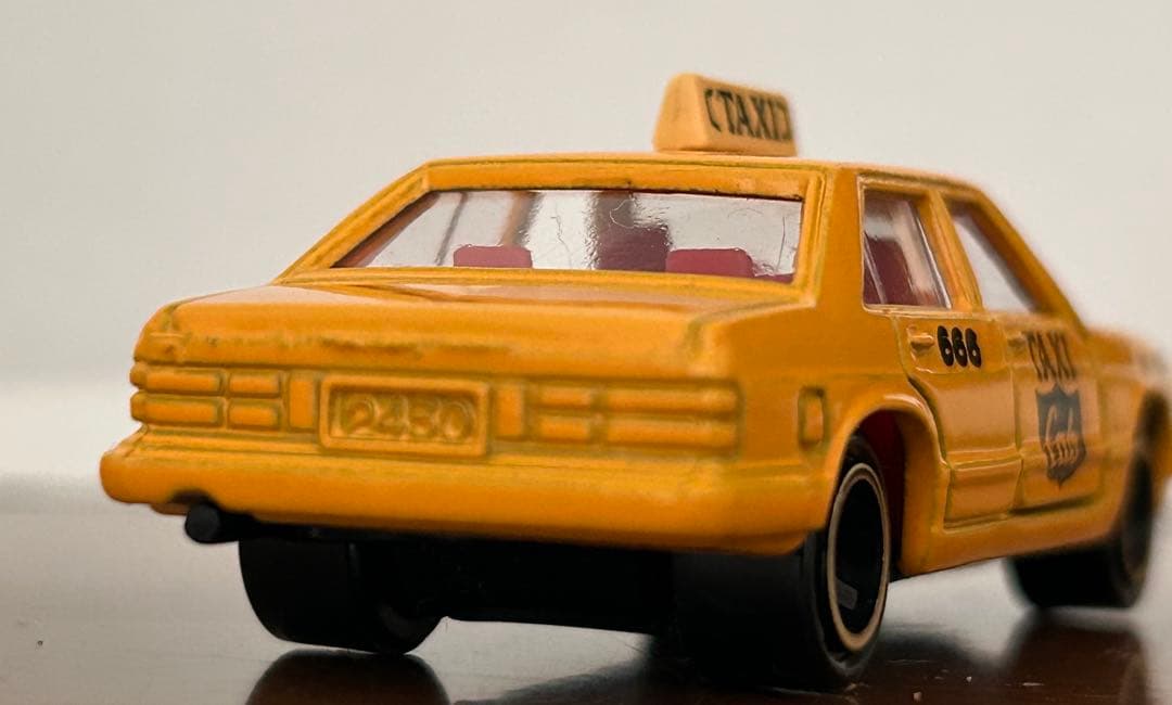 トミカ 青箱 アウディ5000ターボ 輸出仕様 TAXI