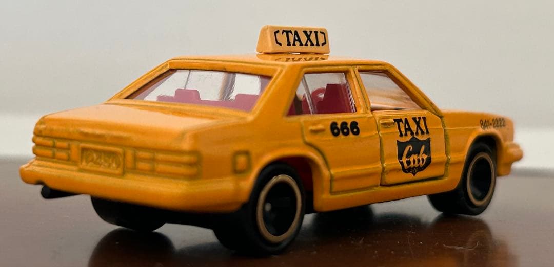 トミカ 青箱 アウディ5000ターボ 輸出仕様 TAXI