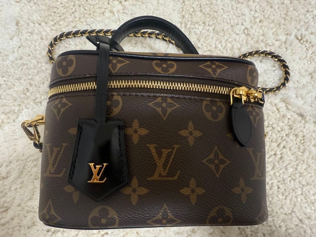 Louis Vuitton モノグラムショルダーバッグ出品最終日