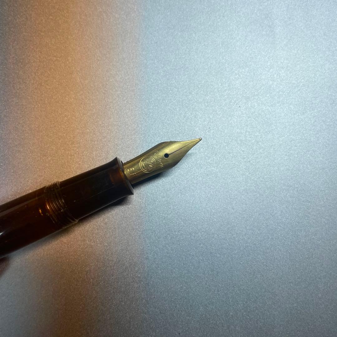 (最終値下げ)ペリカン 万年筆 限定生産品 M200 スモーキークォーツ EF
