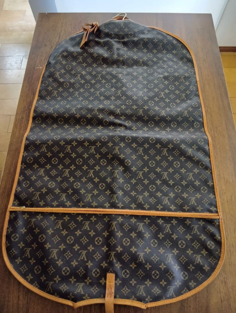 Louis Vuitton モノグラム ガーメントバッグ