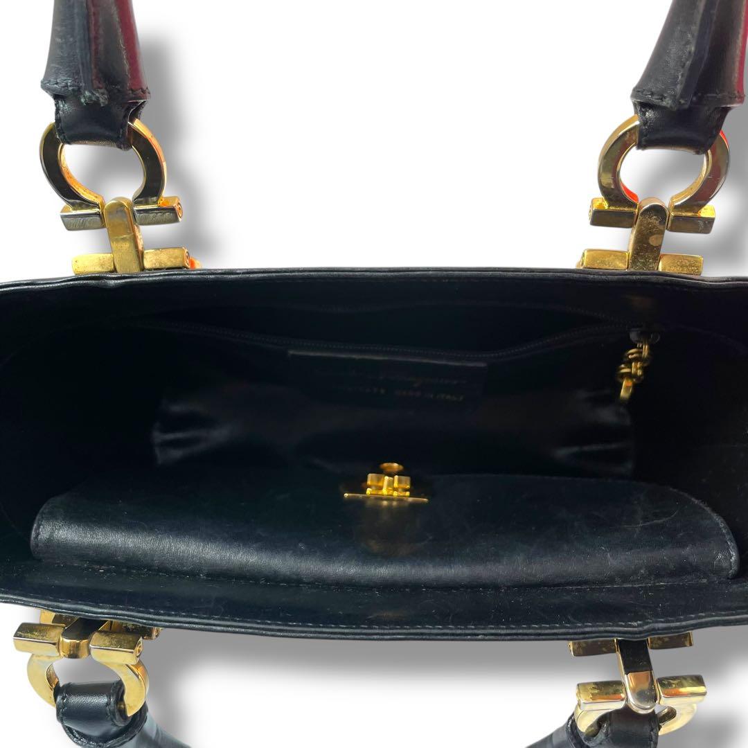 【美品】サルヴァトーレフェラガモ　ハンドバッグ　2way ガンチーニ　レザー　黒