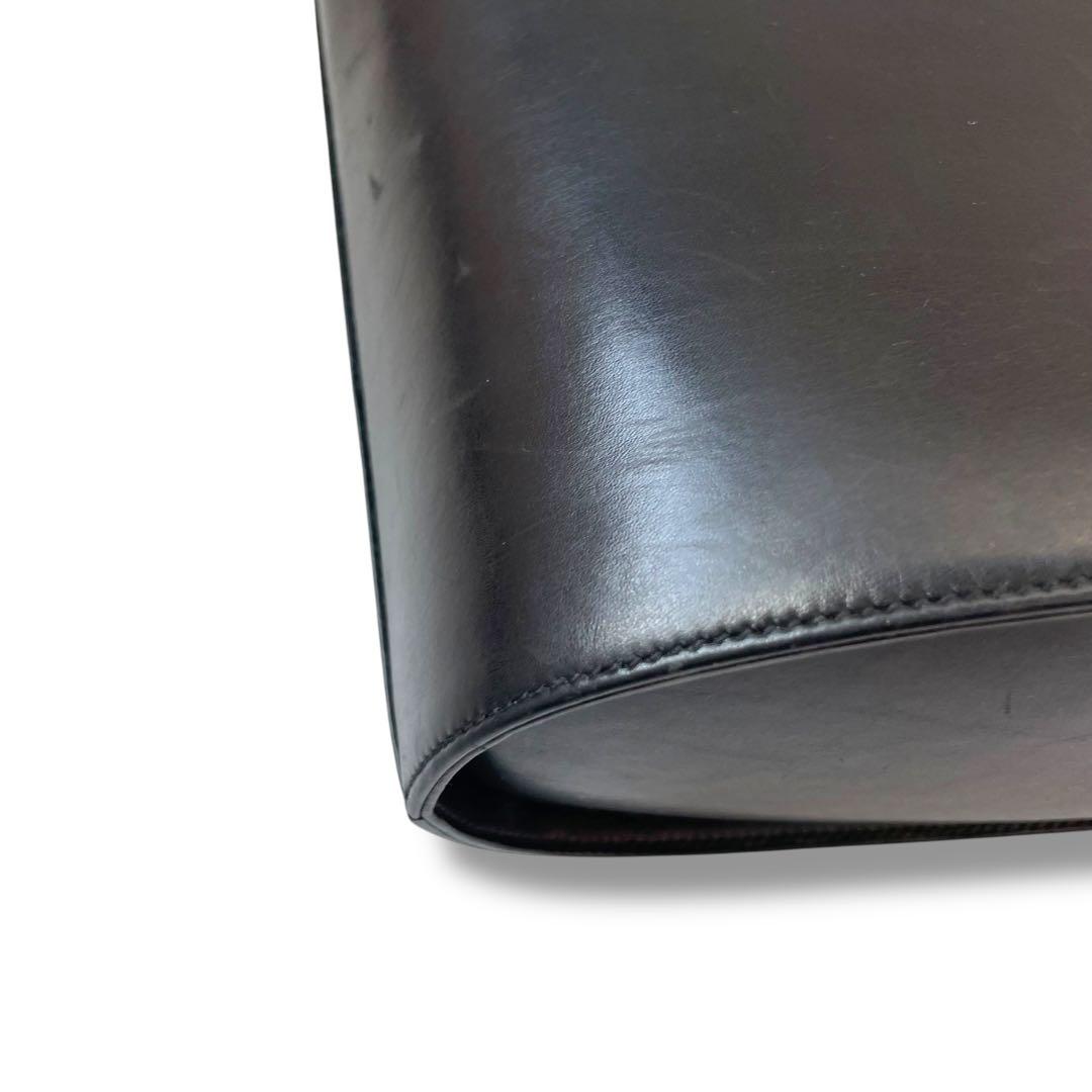 【美品】サルヴァトーレフェラガモ　ハンドバッグ　2way ガンチーニ　レザー　黒