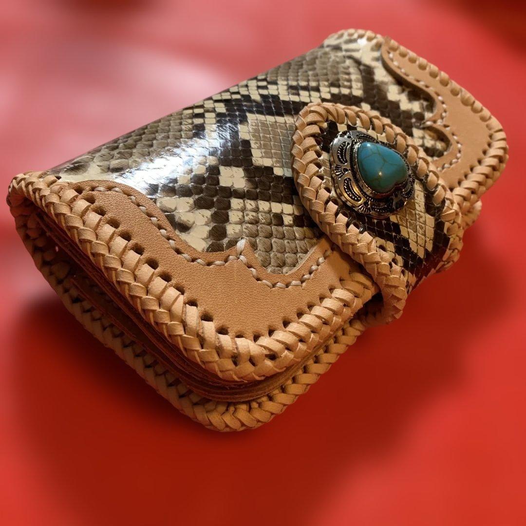 ハンドメイドレザークラフトダイヤモンドパイソンミドルウォレットヌメ革牛レース編み