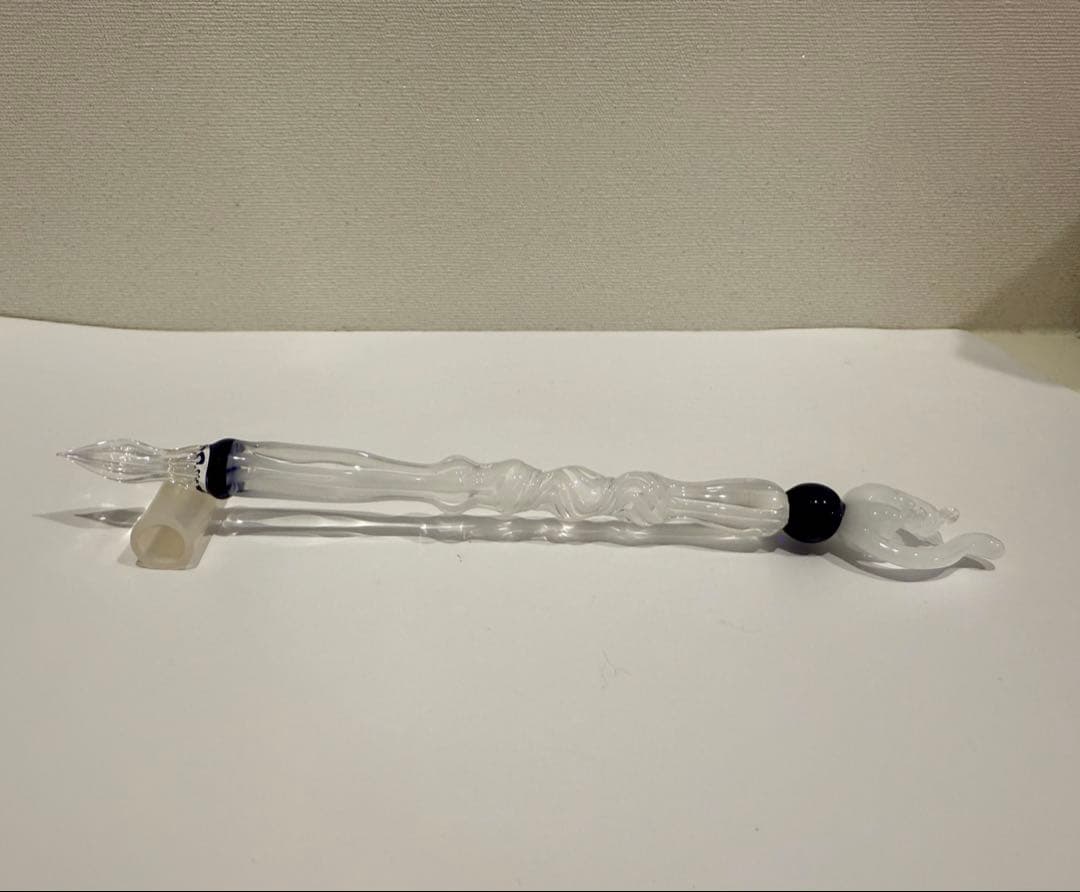 穂坂英樹】白猫のガラスペン