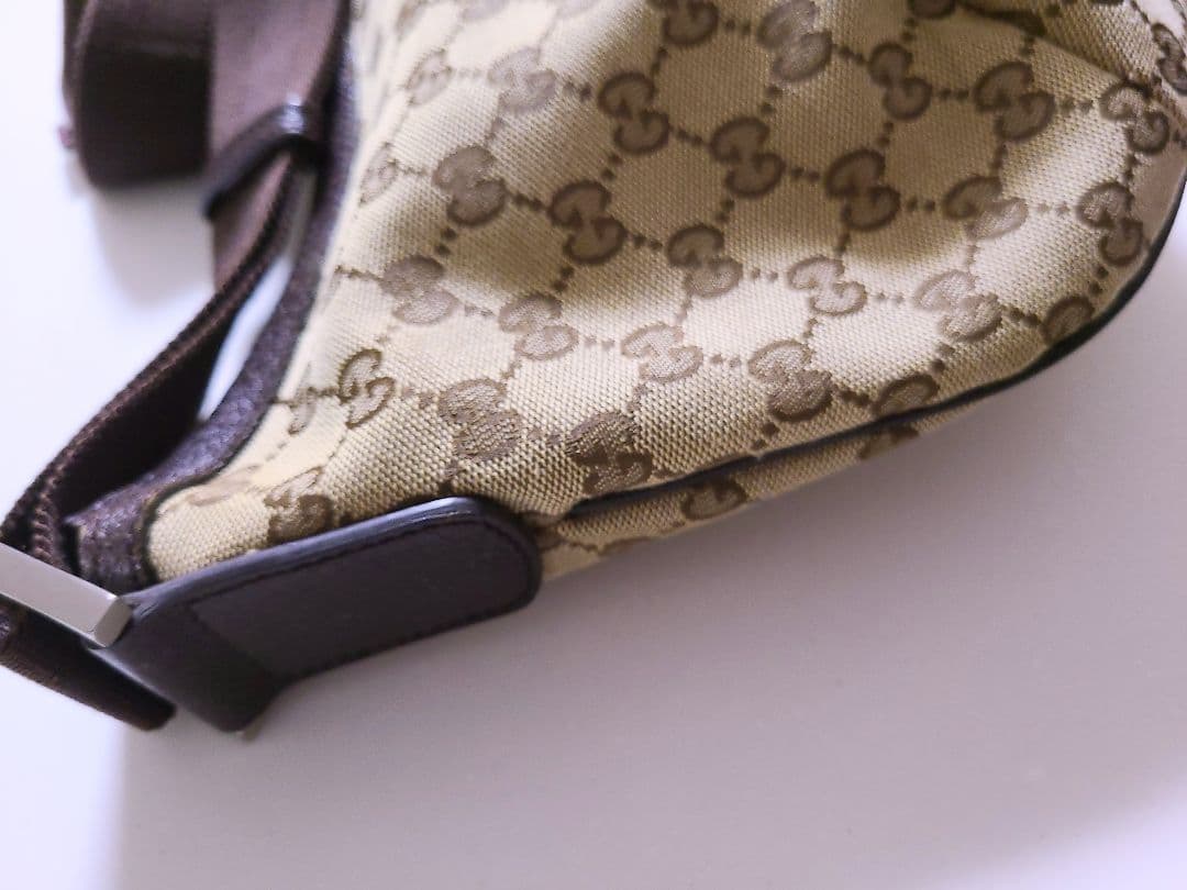 GUCCI グッチ ロゴ GG柄 キャンバス ハーフムーン ワンショルダーバッグ