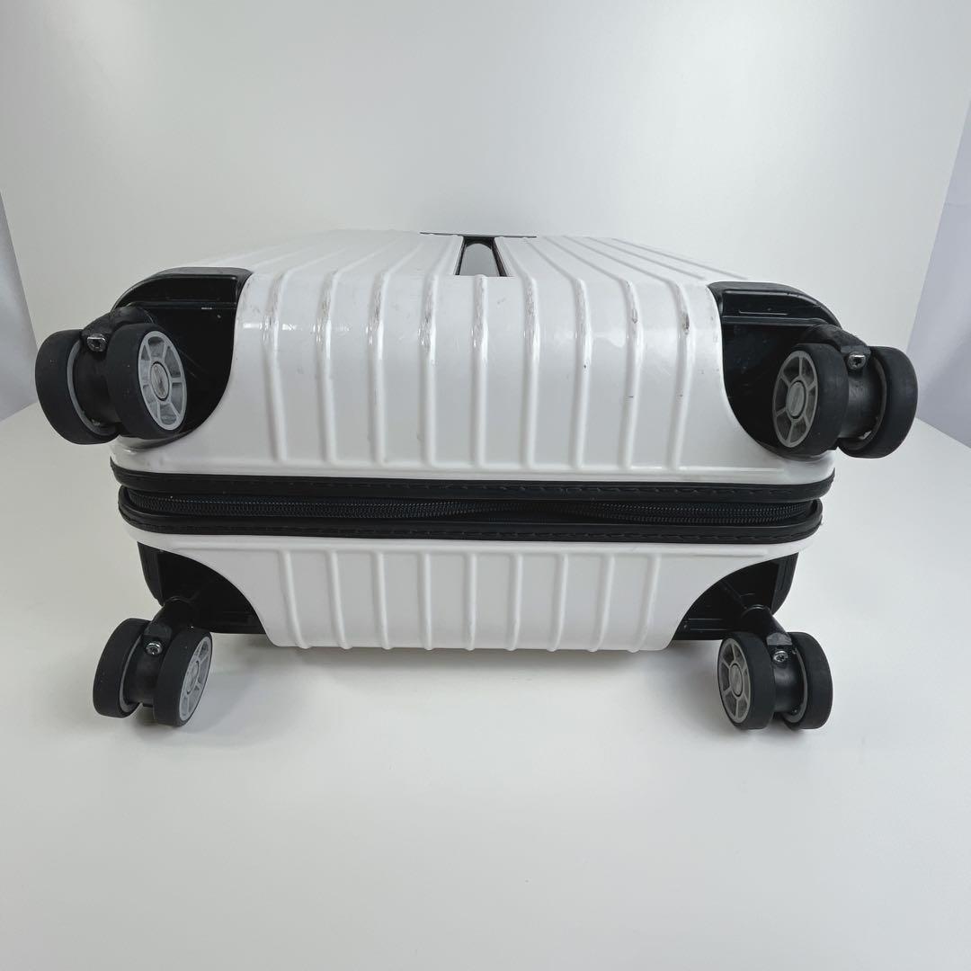 RIMOWA リモワ サルサ エアー 34L 4輪 機内持ち込み可能 白 5-10泊