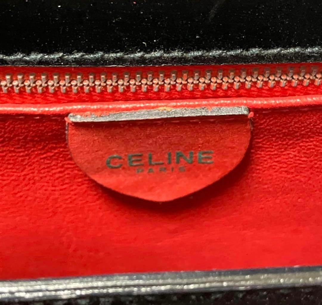 【美品】セリーヌ ハンドバッグ トリオンフ 黒 フラップ 金具 フォーマル