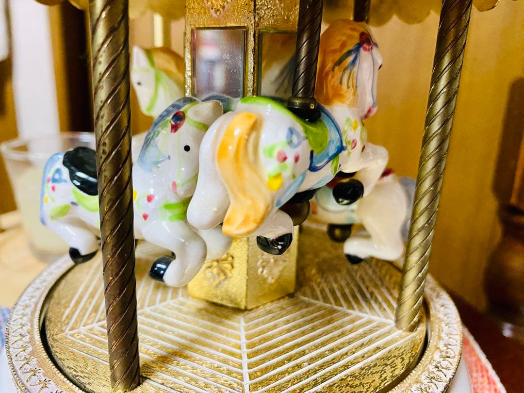 Sankyo オルゴール 陶器製メリーゴーランド - メルカリ