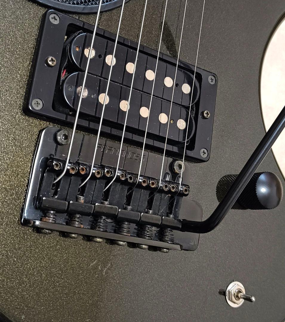 【超美品】ZO-3 芸達者 MB アンプ内蔵ミニギター 専用ソフトケース付