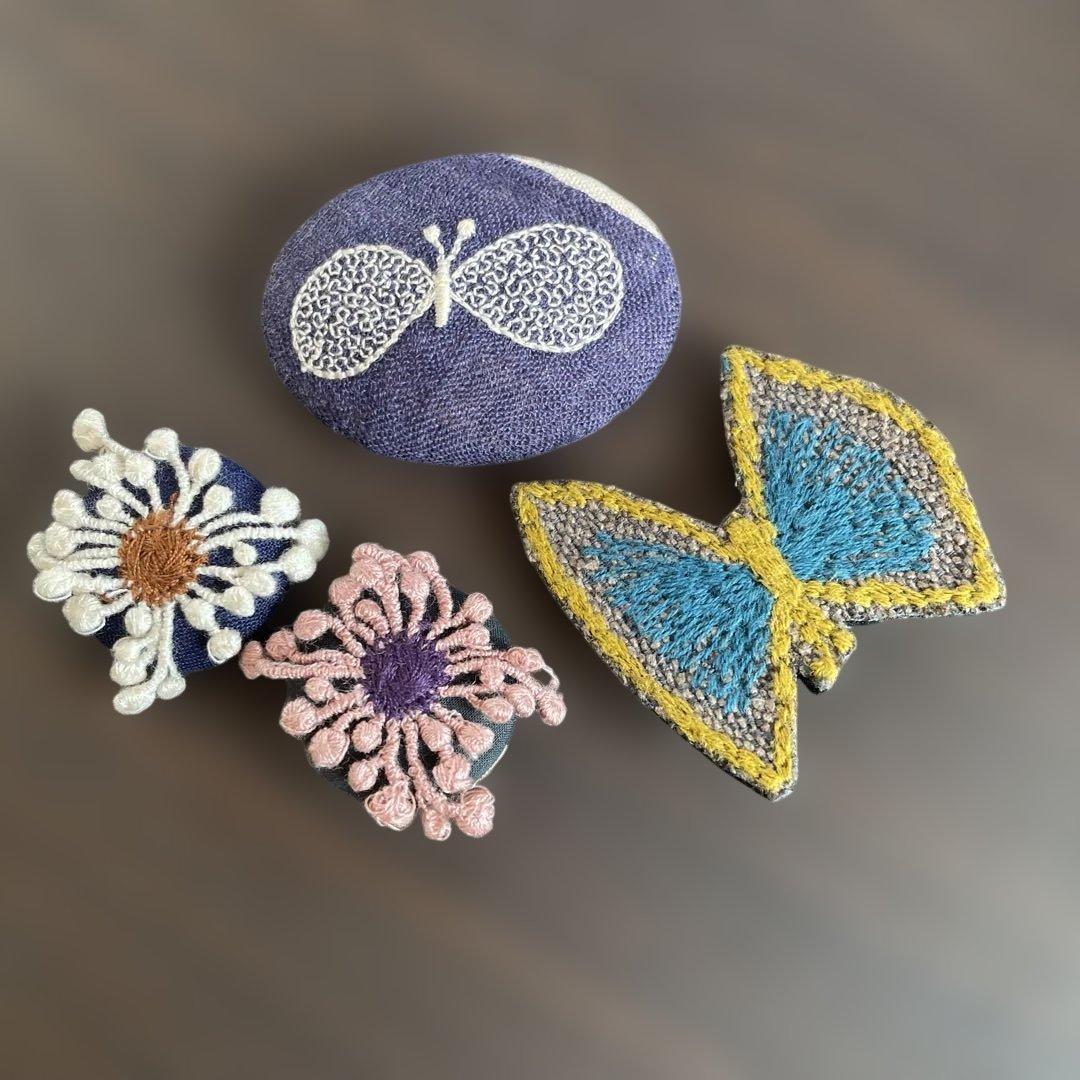 ミナペルホネン柄 ブローチ4点セット - メルカリ