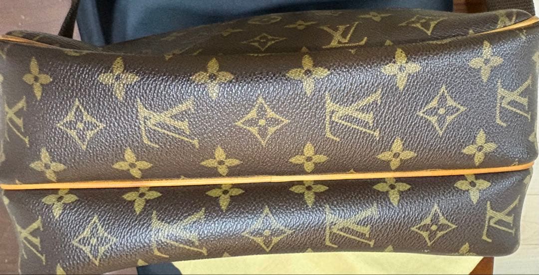 ルイヴィトン リポーター