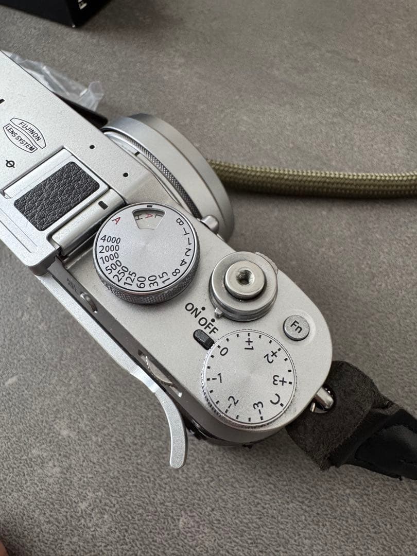 シャッター9200回!】Fujifilm X100F シルバー おまけ付