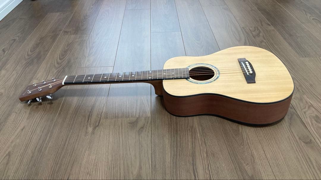 アンティークノエル ミニギターAM-0 - メルカリ