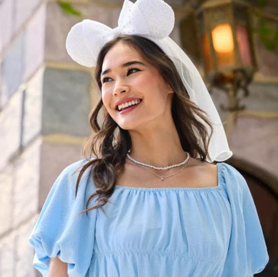 レア商品【日本無発売】シンデレラ 花嫁 ベール付き カチューシャ 楽天市場】カチューシャ 【ルミナス】ロング | カチューシャ ティアラ