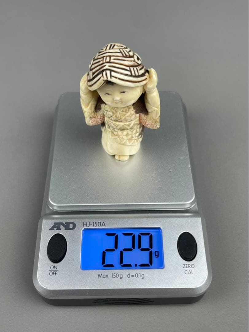 時代根付 極上細密彫り白材 マンモス牙製 作家物 在銘 柳月