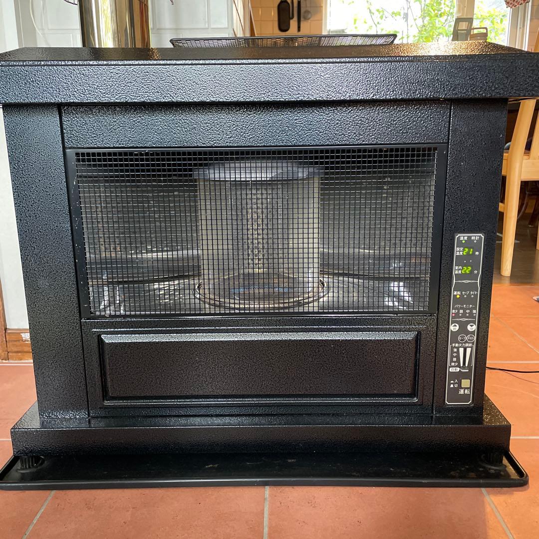 トヨトミHR-K65B 壁置きタイプ 石油ストーブ トヨトミHR-K65B 壁置きタイプ 石油ストーブ