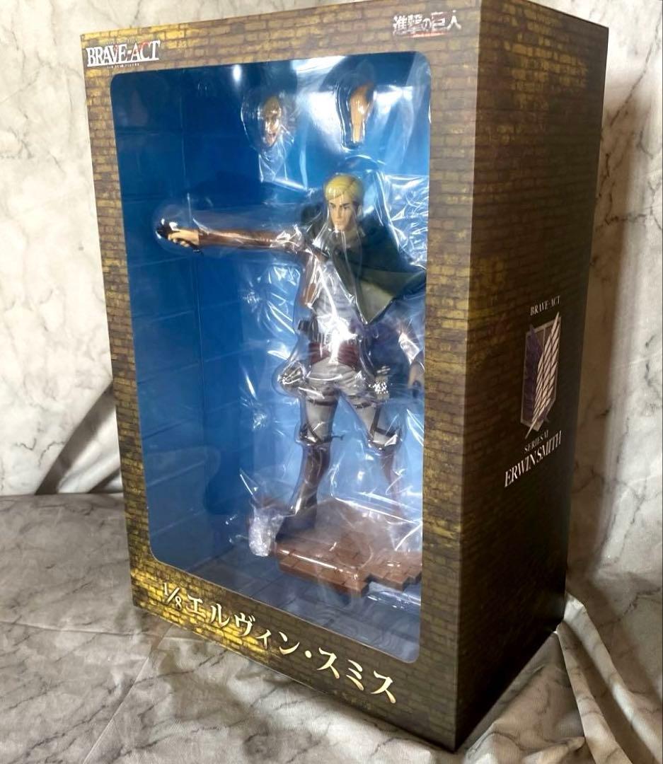 【進撃の巨人 】エルヴィンBRAVE-ACTフィギュア +期間限定おまけリヴァイ