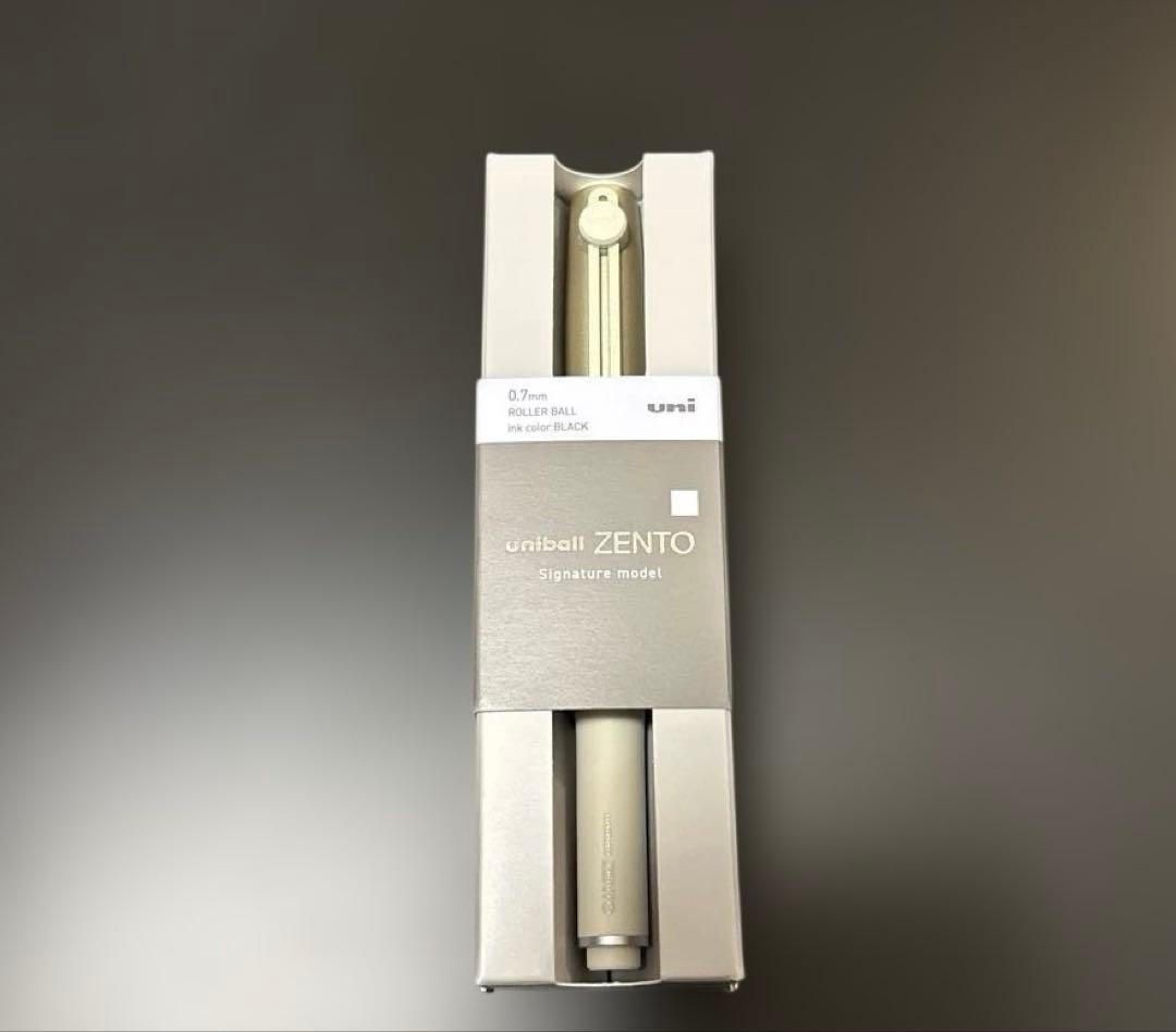 ユニボールゼント シグニチャーモデル 0.7mm シャンパンゴールド