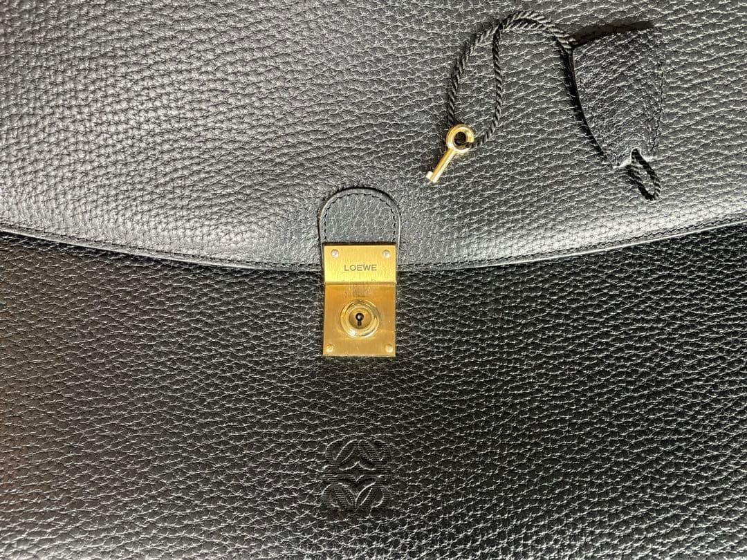 ロエベ ビジネスバッグ ブリーフケース 鞄 鍵付き