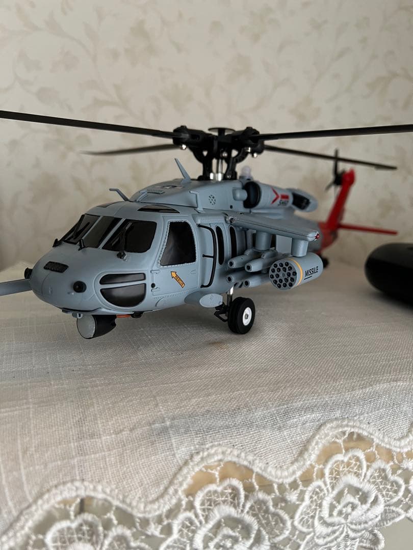 ラジコンヘリコプター　YUXIANG F09(UH-60 Sea Hawk)