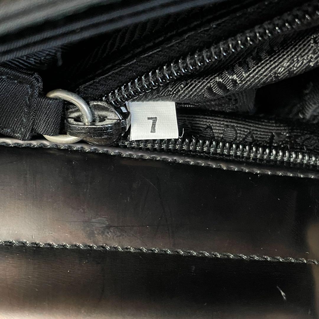 良品 プラダ ナイロン×レザー ワンショルダー バッグ フラップ ブラック.